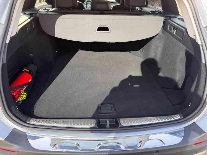 Mercedes‑Benz C 220 d 4MATIC All‑Terrain – 2023 – 64 tis. km - foto 7