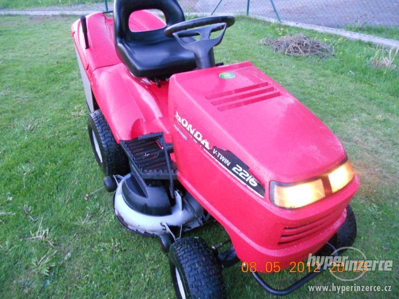 Zahradní traktor, traktůrek, sekačka HONDA HF2216H - foto 2