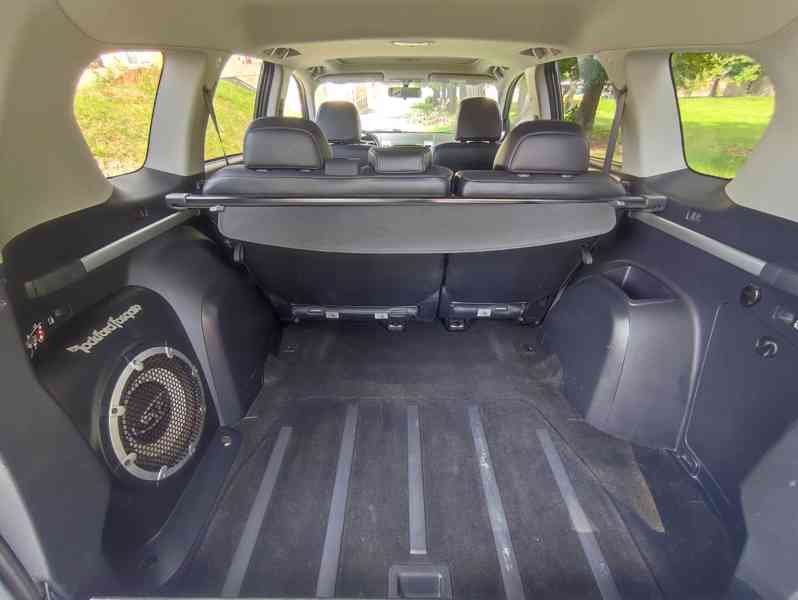 Peugeot 4007 2.2HDi 115kW NAVI/xenony/kůže/kamera - foto 12