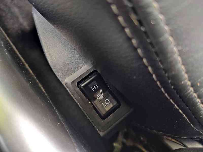 Peugeot 4007 2.2HDi 115kW NAVI/xenony/kůže/kamera - foto 17