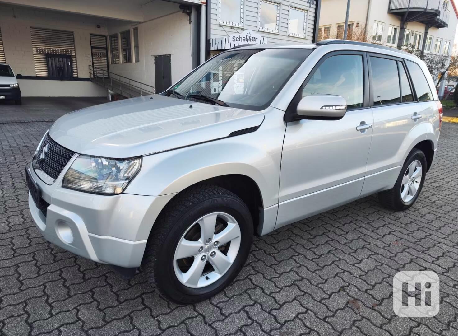Suzuki Grand Vitara 2.4i 4x4 benzín 124kw - foto 1