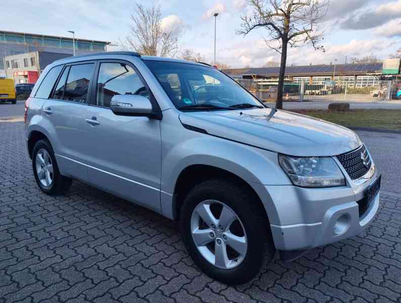 Suzuki Grand Vitara 2.4i 4x4 benzín 124kw - foto 5