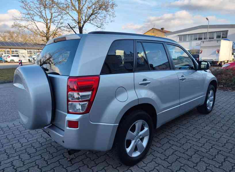 Suzuki Grand Vitara 2.4i 4x4 benzín 124kw - foto 3