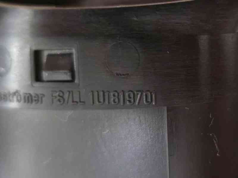 Nový OCTAVIA I levý výdech topení Škoda 1U1819701 - foto 10