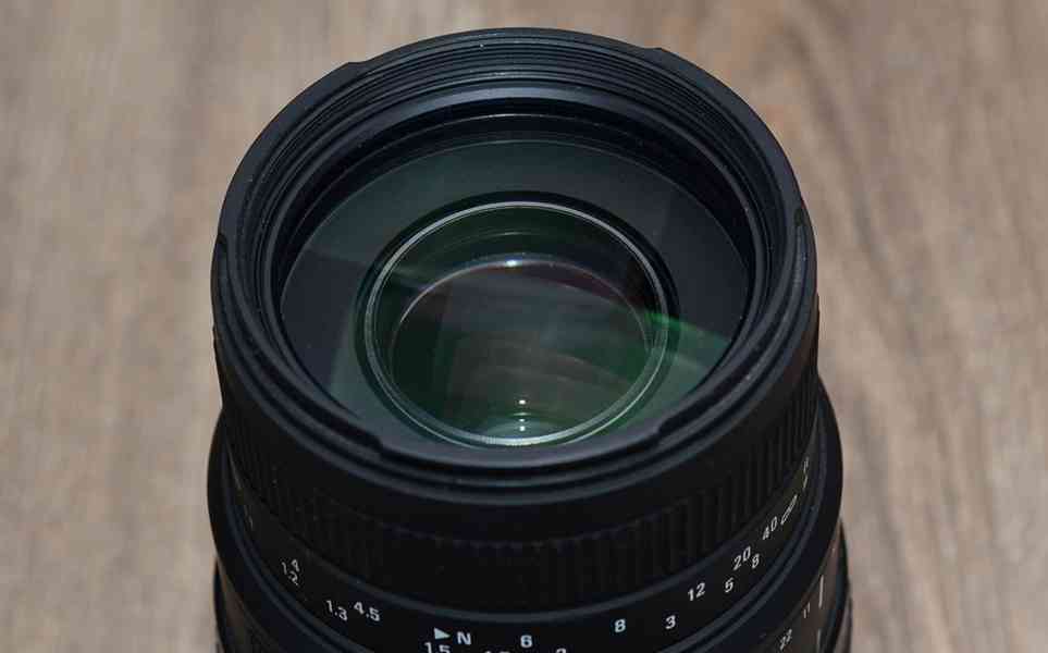 pro Canon - Sigma DG 70-300mm 1:4-5.6 MACRO  - foto 3