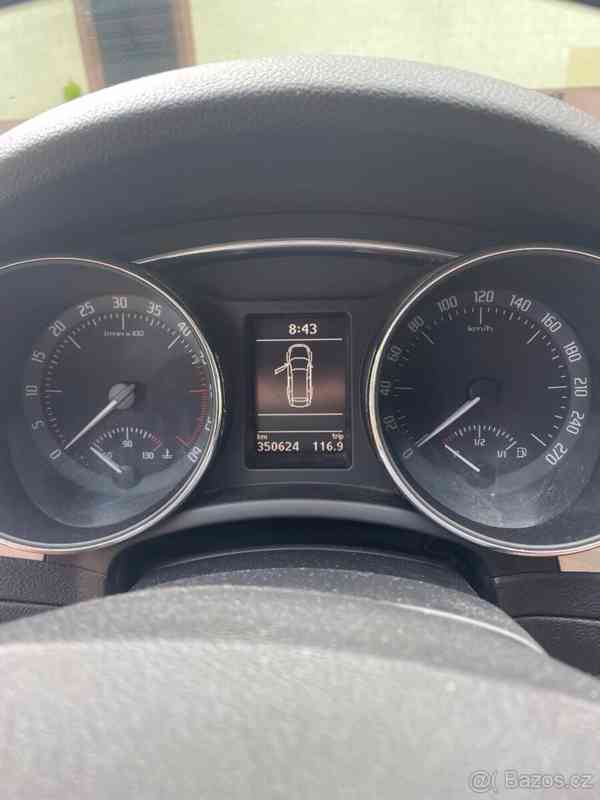 Škoda Superb 2010 - foto 9