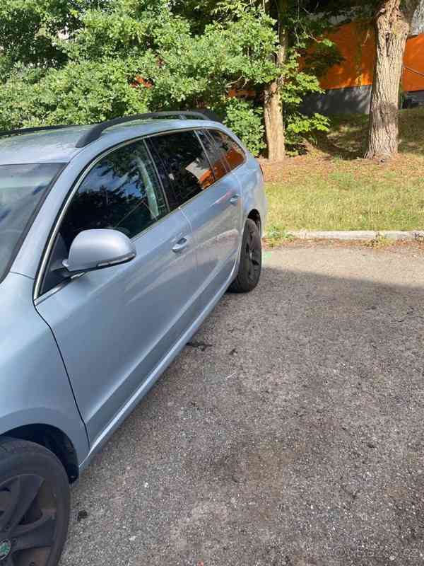 Škoda Superb 2010 - foto 2
