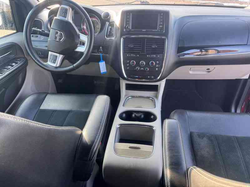 Dodge Grand Caravan 3,6 SXT S type Crew 2018 DPH - foto 13