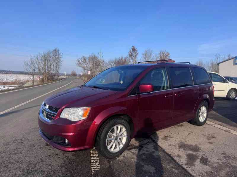 Dodge Grand Caravan 3,6 SXT S type Crew 2018 DPH - foto 2
