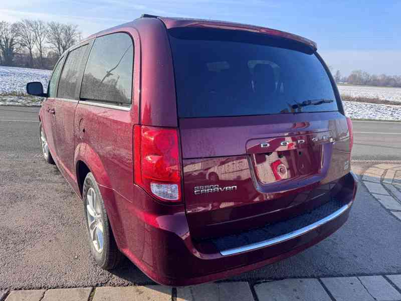 Dodge Grand Caravan 3,6 SXT S type Crew 2018 DPH - foto 5