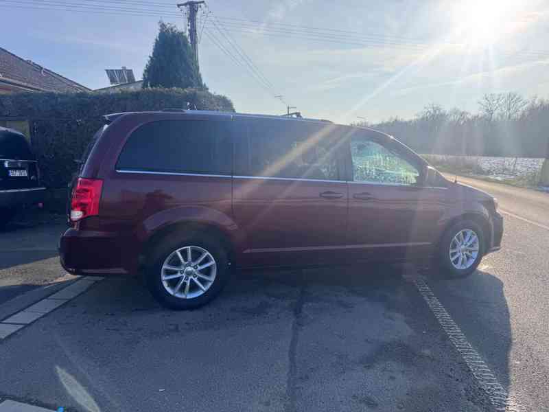 Dodge Grand Caravan 3,6 SXT S type Crew 2018 DPH - foto 4