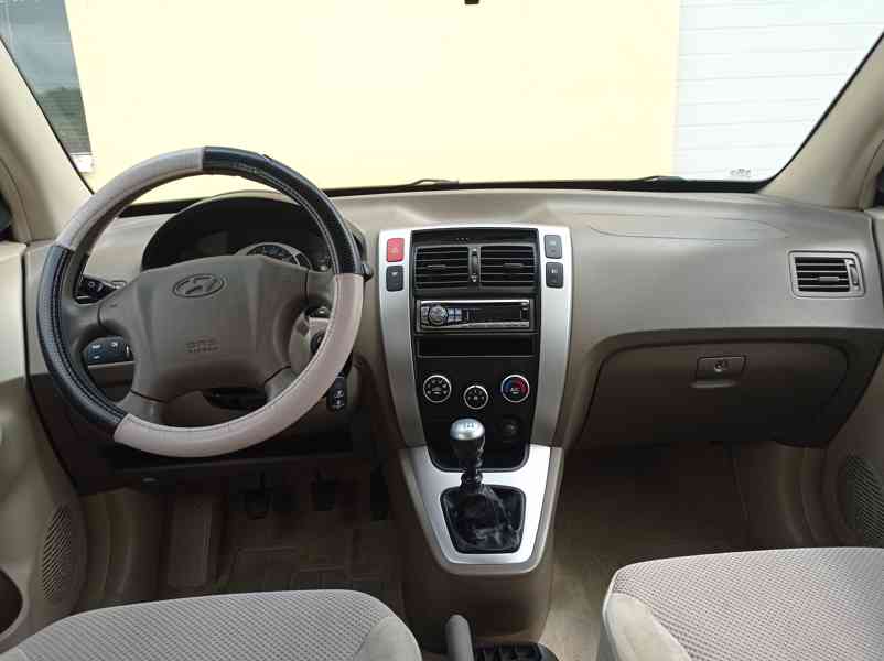 Hyundai Tucson 2.0 CRDi 4x4/103kW/1Maj - foto 23
