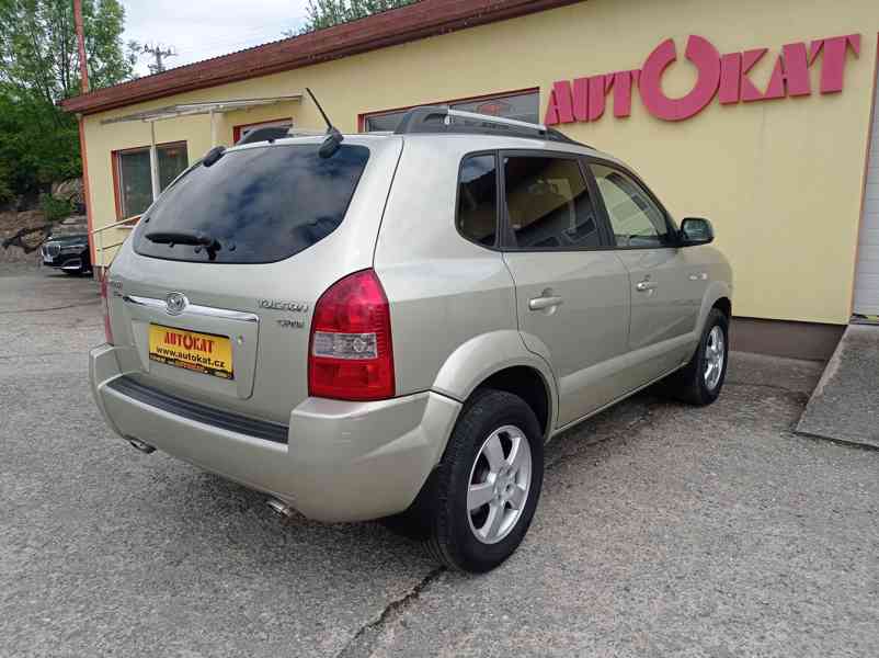 Hyundai Tucson 2.0 CRDi 4x4/103kW/1Maj - foto 3