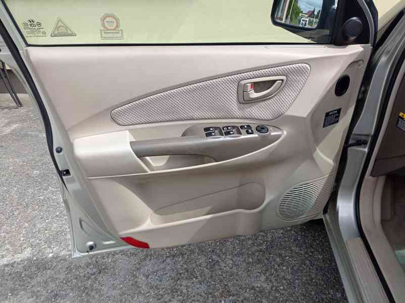 Hyundai Tucson 2.0 CRDi 4x4/103kW/1Maj - foto 10