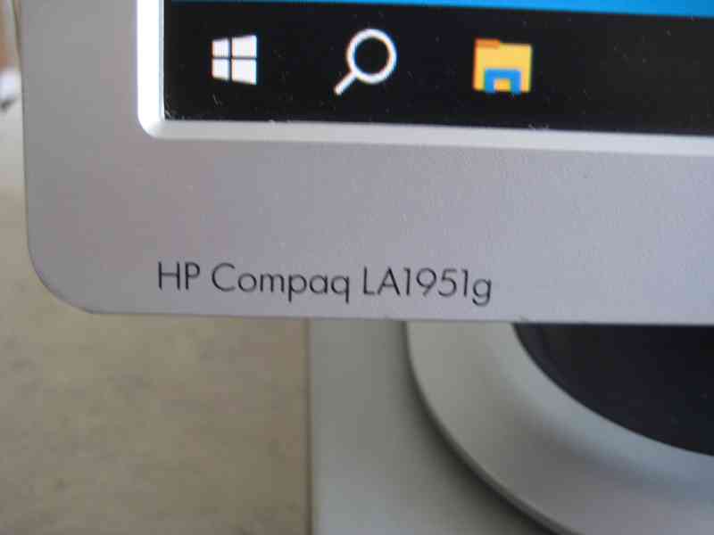 ♦️ HP Compaq ♦️ LA1951g ♦️ - foto 5