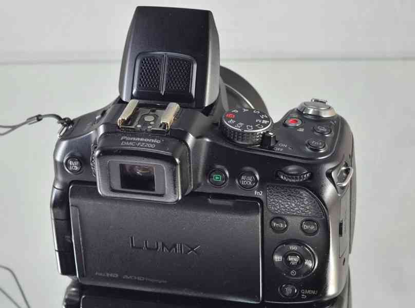 Panasonic Lumix DMC-FZ200 24xOp.Zoom F2,8*Full HDV - foto 5