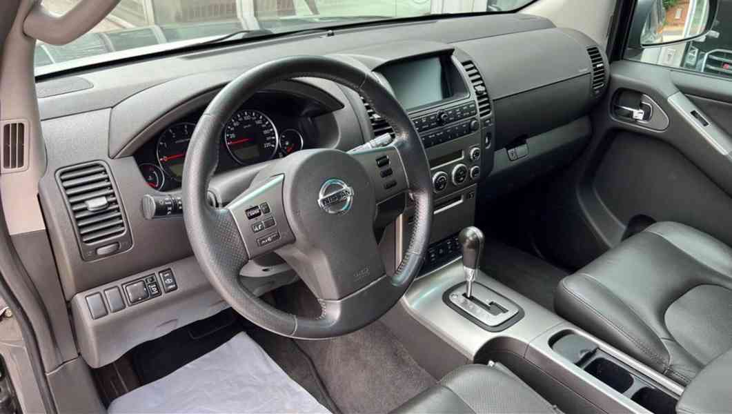 Nissan Pathfinder 2.5 dCi Premium Aut. 128kw - foto 10
