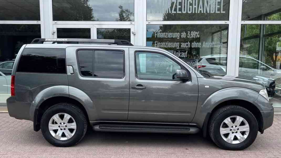 Nissan Pathfinder 2.5 dCi Premium Aut. 128kw - foto 2
