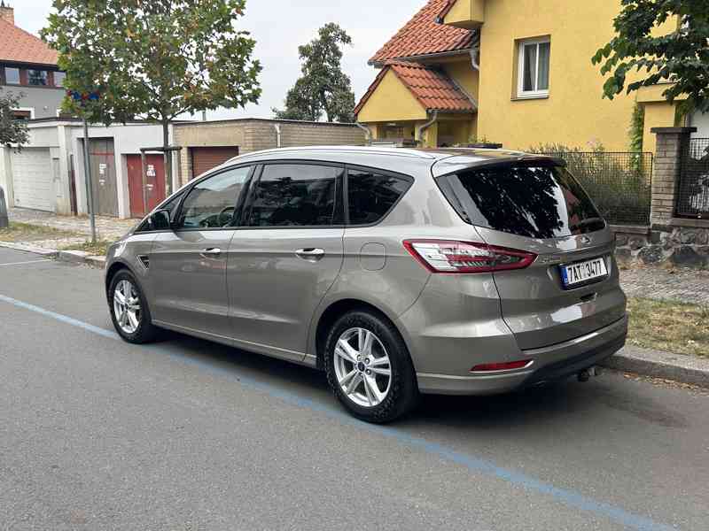Osobní automobil Ford S-MAX - foto 6