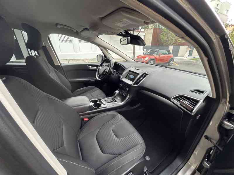 Osobní automobil Ford S-MAX - foto 9