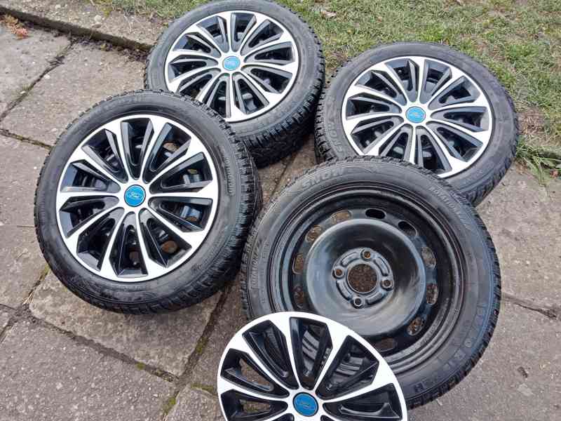 Zimní kola 15 4x108 pneu 99% FORD MAZDA - dobírka možná - foto 4
