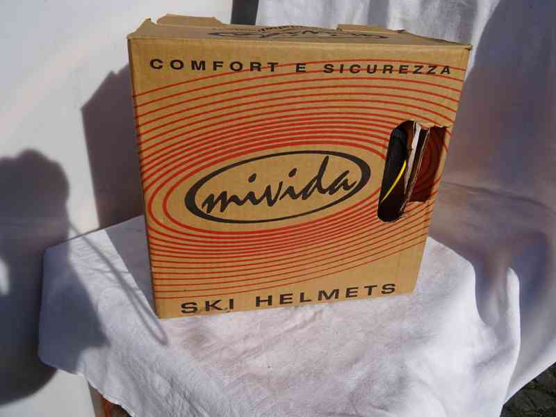 Dětská lyžařská přilba , velikost 48 . - foto 6