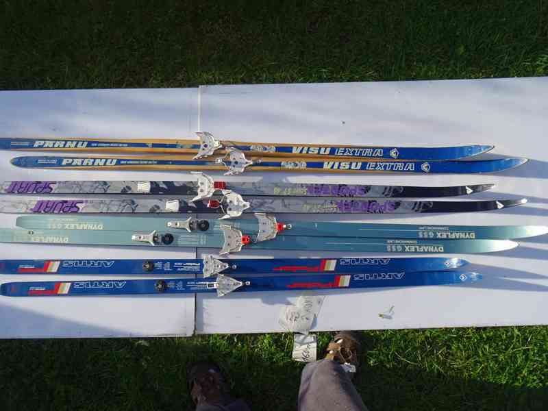 Dětská lyžařská přilba , velikost 48 . - foto 8