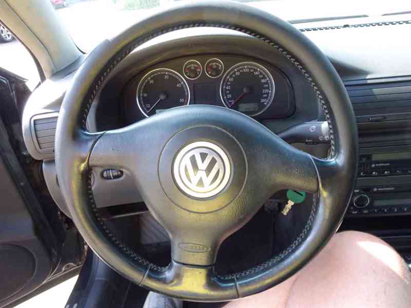 VW Passat 1.9 TDI Variant r.v.2005 (96 kw) Nemá STK - foto 9