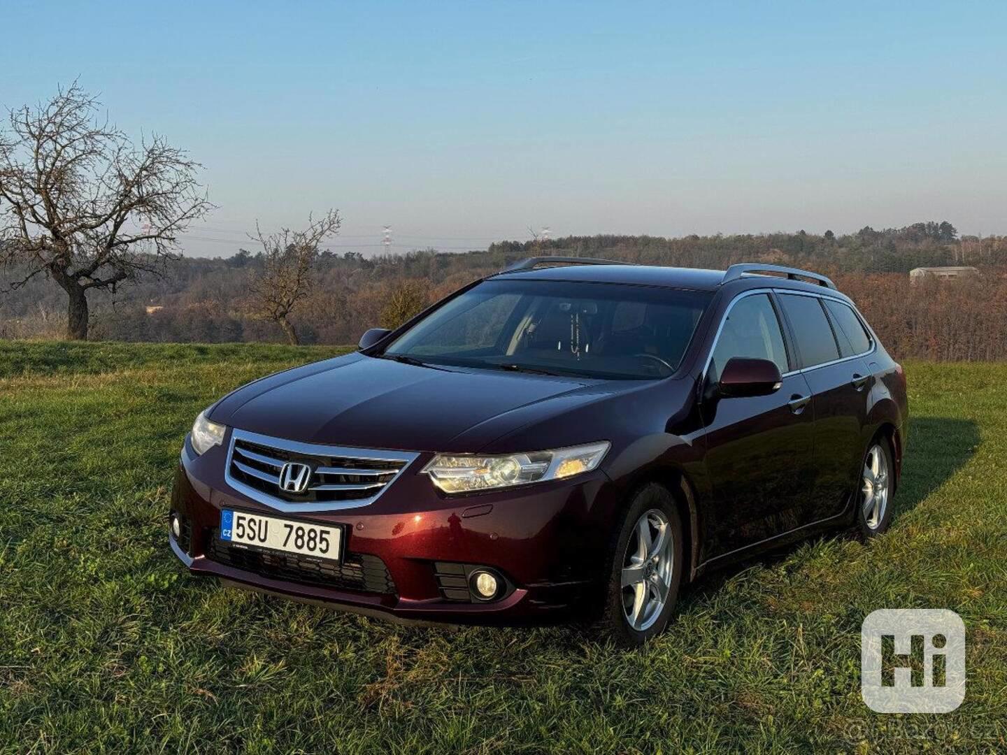 Honda Accord 2,0 Tourer Elegance Auto  Elegance 2012 Benzín  - foto 1