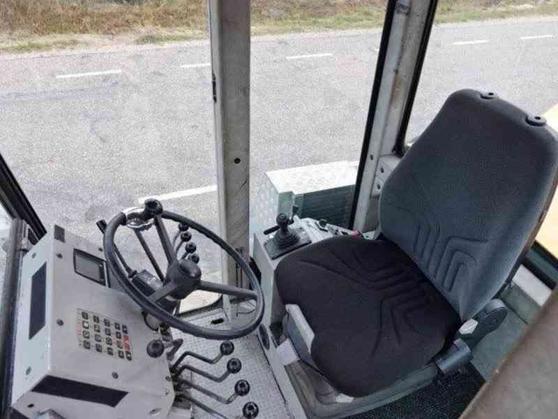 Grejdr New Holland 106.6 - foto 3