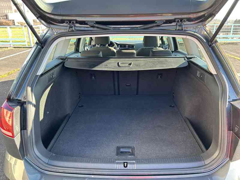 Volkswagen Golf Variant 1.0 TSI, 1.majitel, r.v. 2018 - foto 16