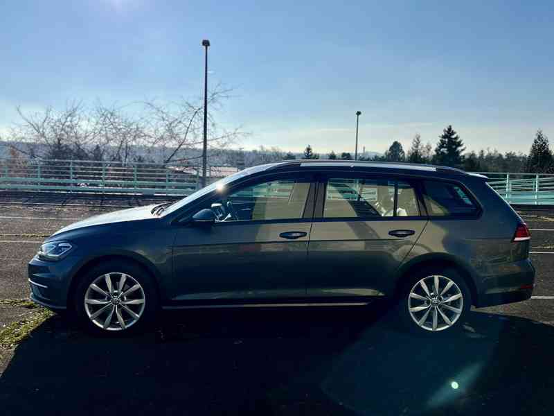 Volkswagen Golf Variant 1.0 TSI, 1.majitel, r.v. 2018 - foto 2