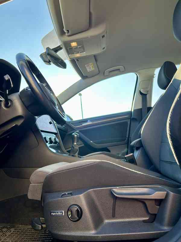 Volkswagen Golf Variant 1.0 TSI, 1.majitel, r.v. 2018 - foto 11