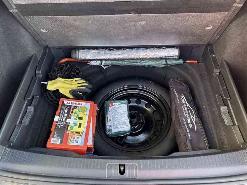 Volkswagen Golf Variant 1.0 TSI, 1.majitel, r.v. 2018 - foto 17