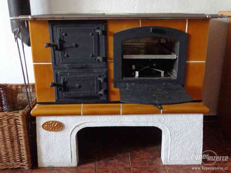 Prodám přenosný kachlový sporák - foto 3