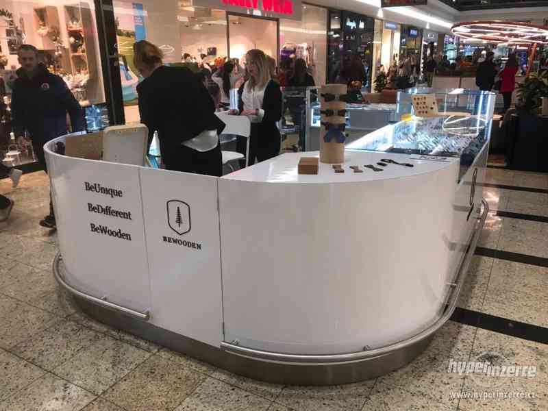 Přenecháme prodejní stánek - KIOSEK v centru Brna - foto 9