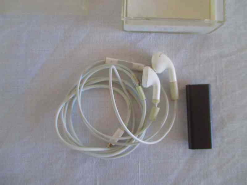 apple ipod shuffle 3rd gen. - foto 8