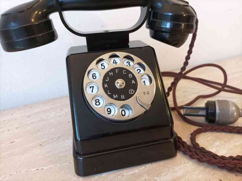 Krásný starožitný telefonní přístroj Telegrafia z roku 1936  - foto 2