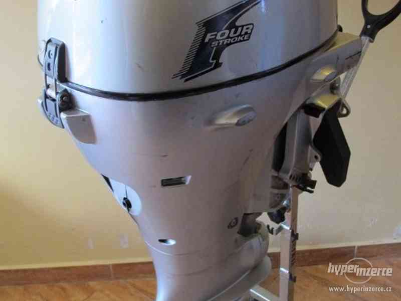 Lodní motor Honda 10hp - bazar - Hyperinzerce.cz