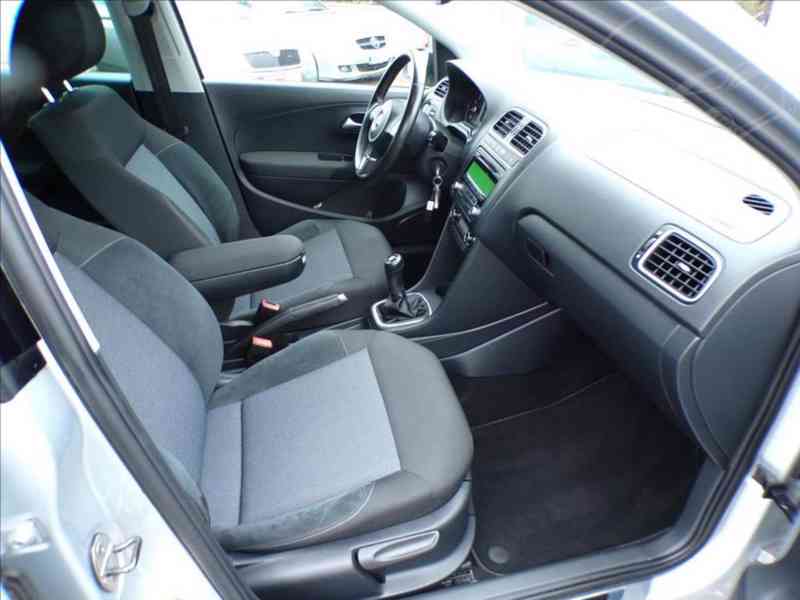 Volkswagen Polo 1,2 TSI-77KW DIGI.KLIMA - foto 12