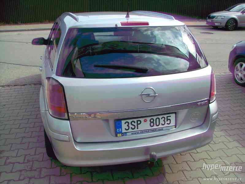 Opel Astra 1.7 DTI Caravan r.v.2005 - foto 4