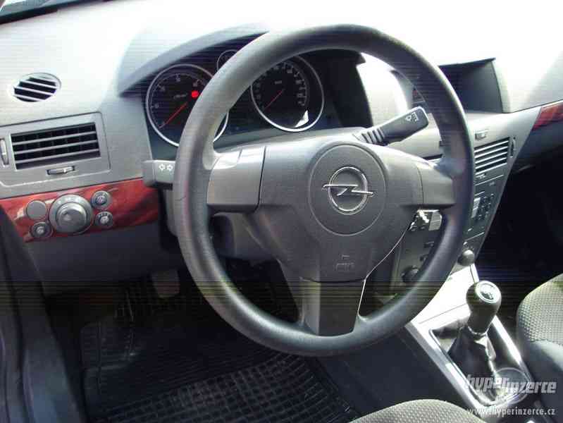 Opel Astra 1.7 DTI Caravan r.v.2005 - foto 5