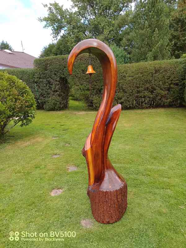 Dřevěné sochy - Abstraktní zvonička - foto 3