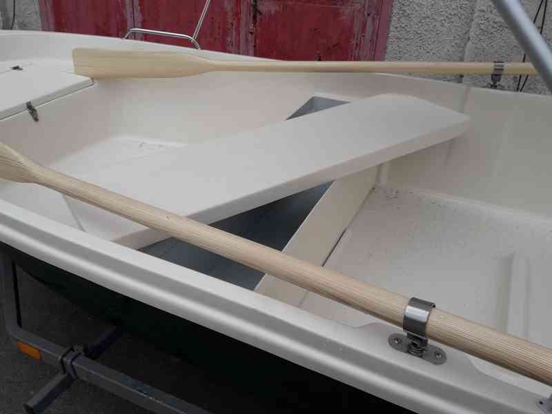 Pramice, rybářský člun, loď Nikol 400 - foto 4