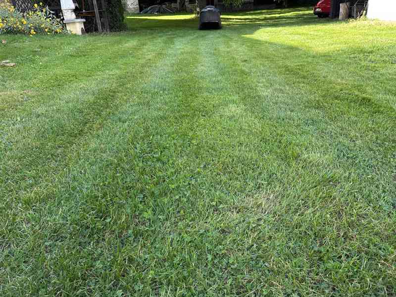 Zahradní traktor Partner Hydro Gear  10,8 kW - foto 12