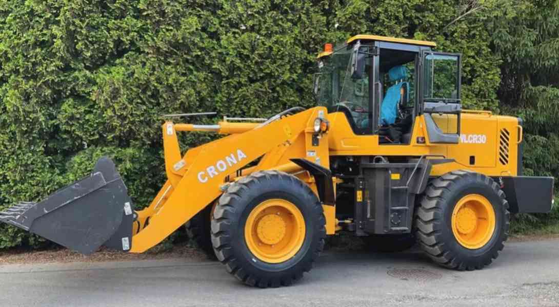 Kolový nakladač CR-30, nosnost 3000 kg - Nakladač - foto 2