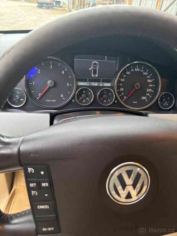 Volkswagen Touareg 3,0 - foto 16