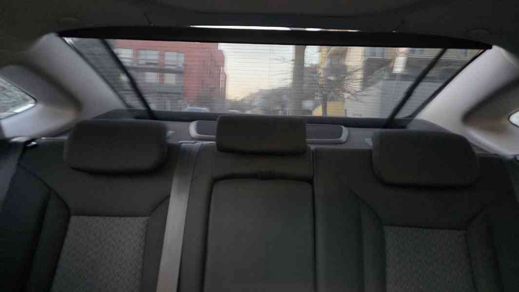 Hyundai i40 1,7crdi 100kw r.2013 - foto 13