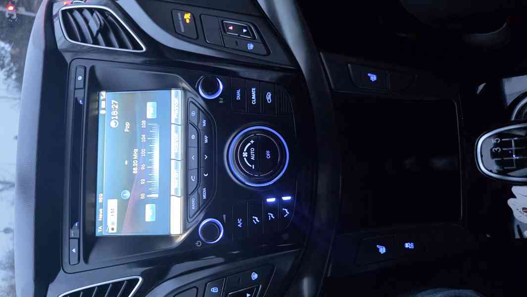 Hyundai i40 1,7crdi 100kw r.2013 - foto 10