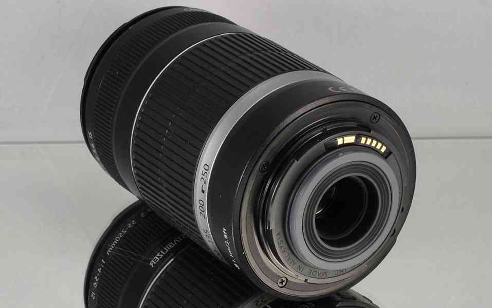 Canon EF-S 55-250mm f/4-5.6 IS **APS-C TELE-ZOOM - foto 4